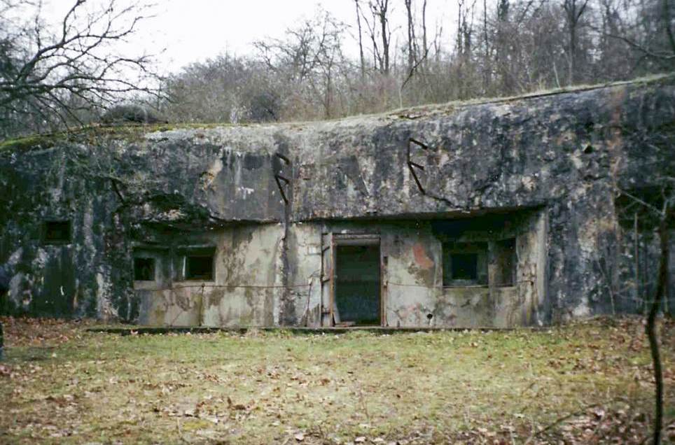 Ligne Maginot - COUCOU - A20 - (Ouvrage d'infanterie) - Bloc 1 - BECKER Eric