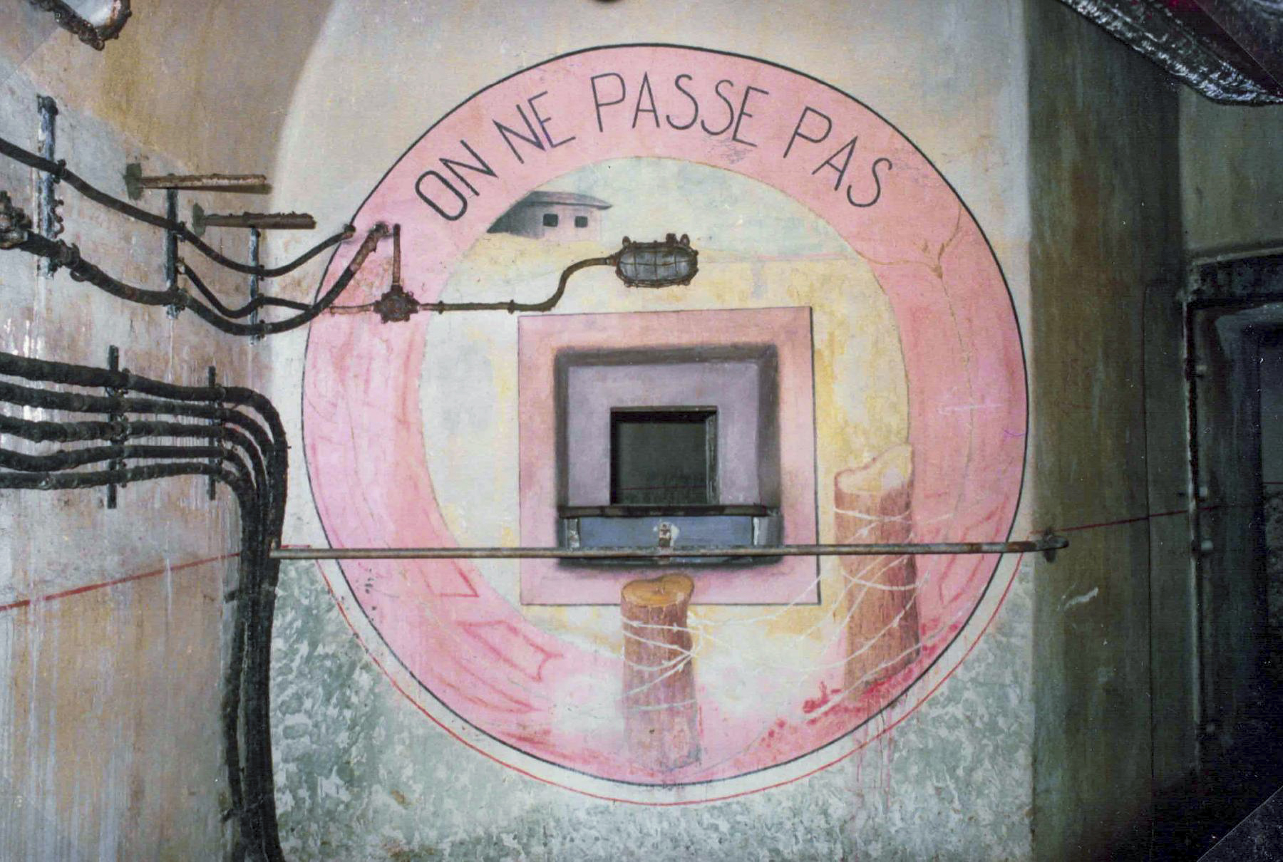 Ligne Maginot - COUCOU - A20 - (Ouvrage d'infanterie) - Le blockhaus pour la défense de la galerie principale. 
Détail de la peinture murale - Jean-Louis Nospeld