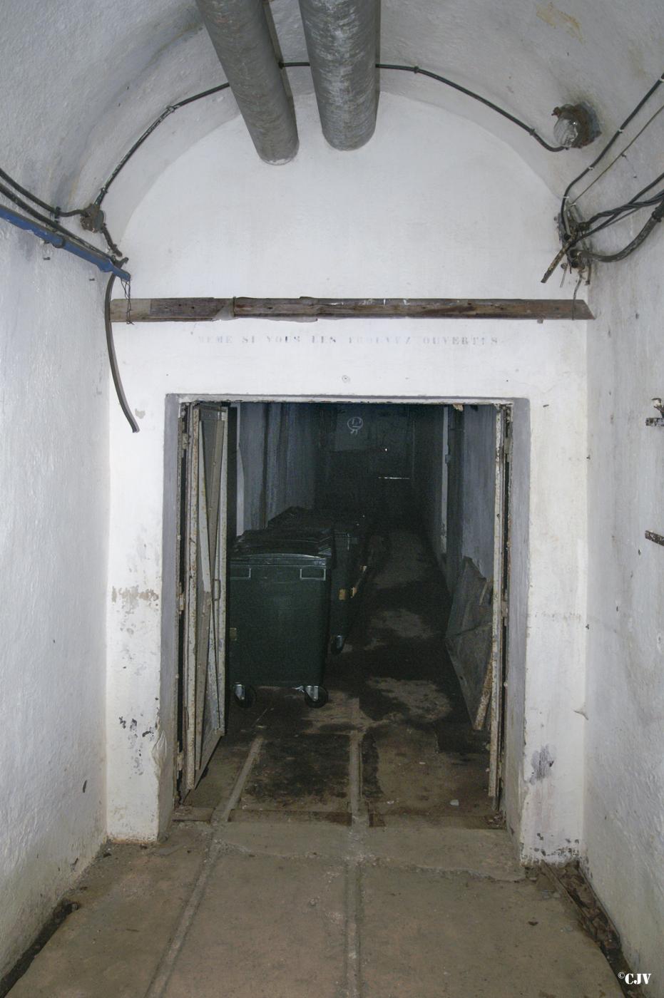 Ligne Maginot - RIMPLAS (RS) - (Ouvrage d'artillerie) - Entrée des hommes - Lia VERMEULEN