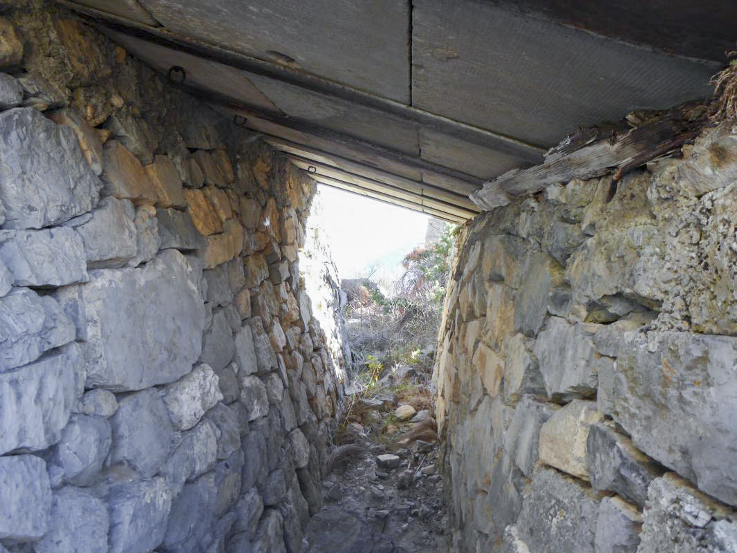 Ligne Maginot - RIMPLAS (RS) - (Ouvrage d'artillerie) - Bloc 2
L'abri des positions extérieures - ELLENA - CUNY