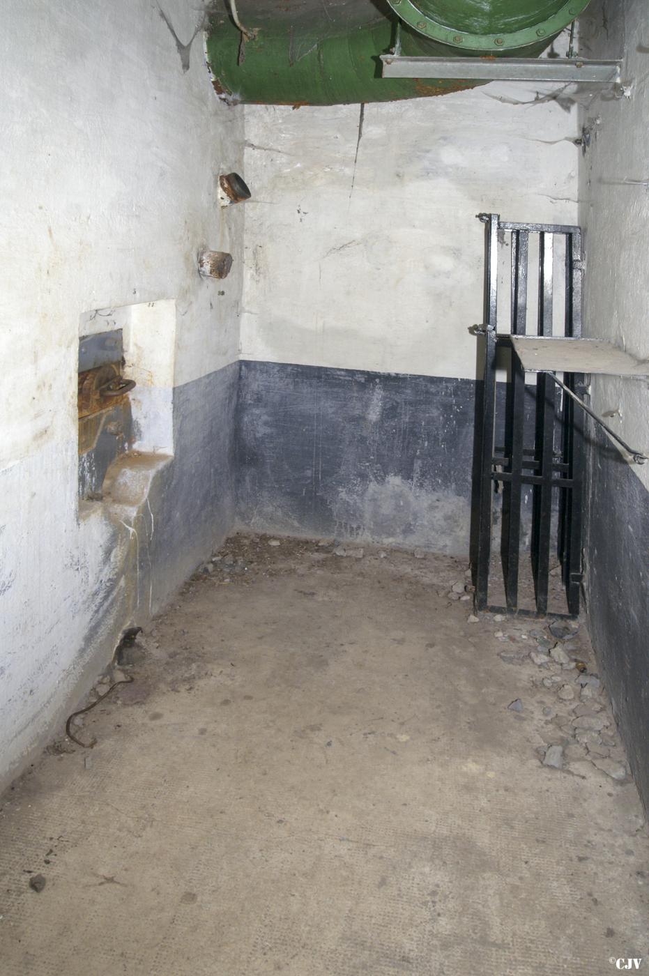 Ligne Maginot - RIMPLAS (RS) - (Ouvrage d'artillerie) - Bloc 2 - Lia VERMEULEN