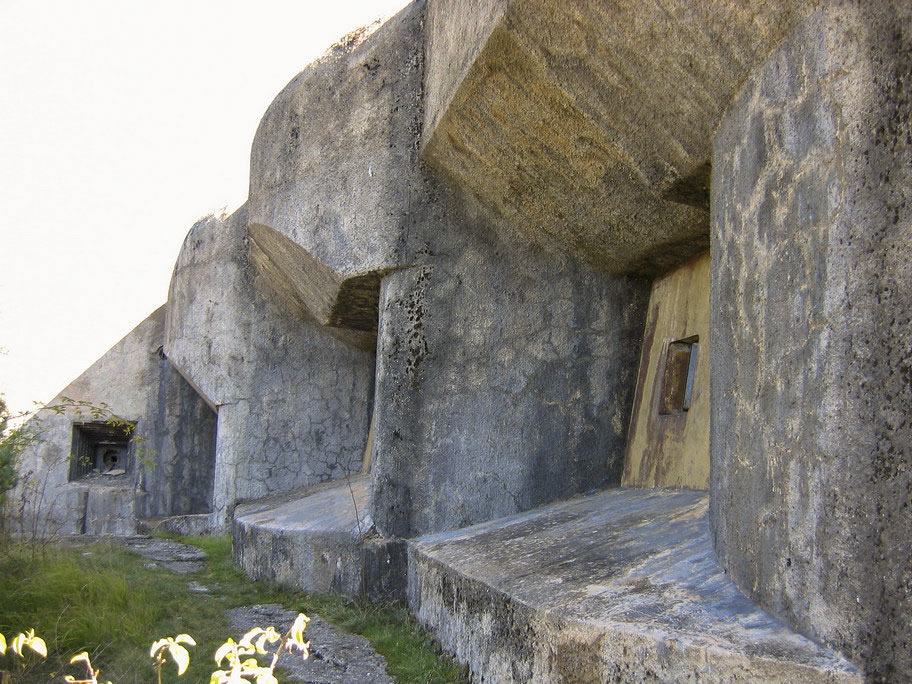 Ligne Maginot - RIMPLAS (RS) - (Ouvrage d'artillerie) - Bloc 4
Vue rapprochée - Serge FORNERIS