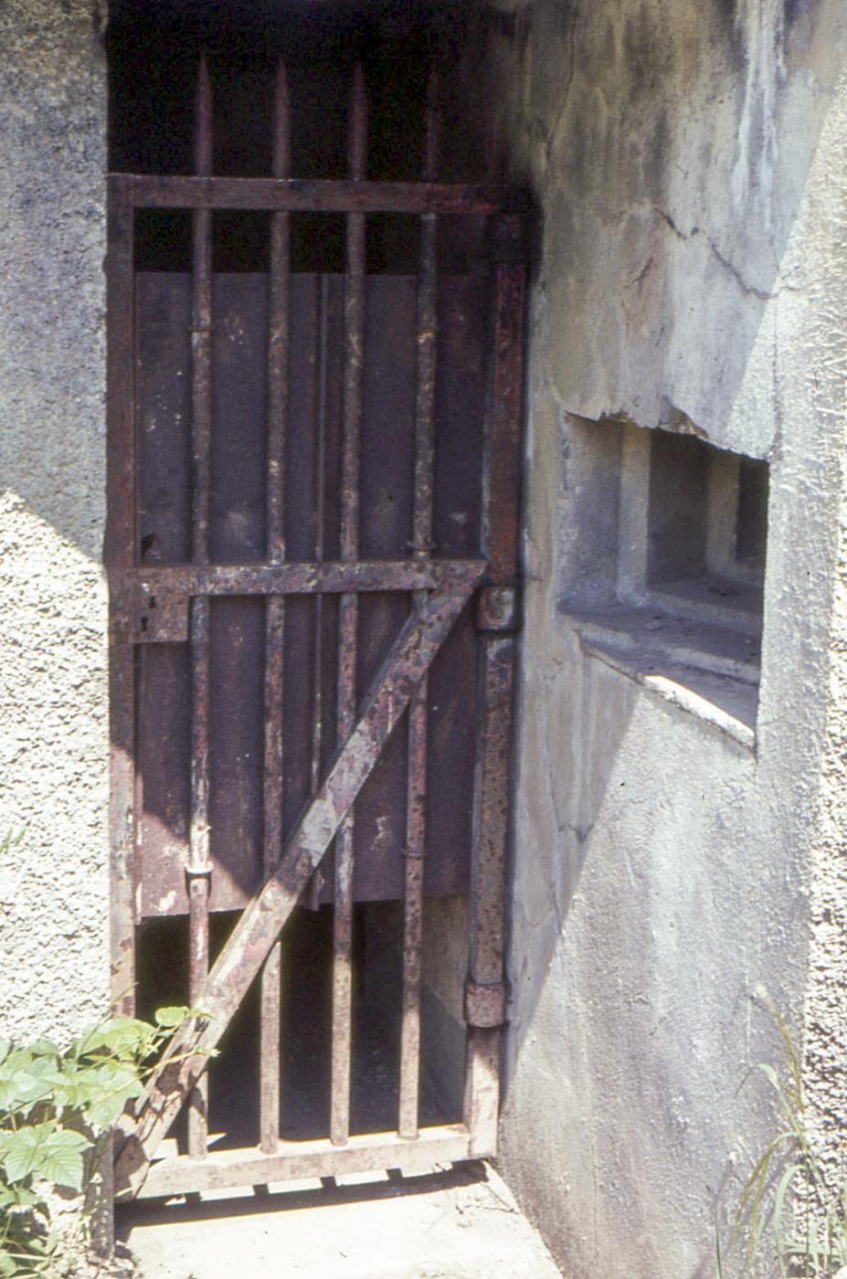 Ligne Maginot - ACA1 - TETING - (Casemate d'artillerie) - L'entrée du personnel - MANSUY Michel