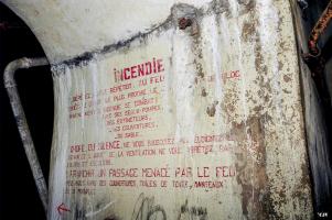Ligne Maginot - BILLIG - A18 - (Ouvrage d'artillerie) - Bloc 3
Consignes d'incendie peintes sur le mur