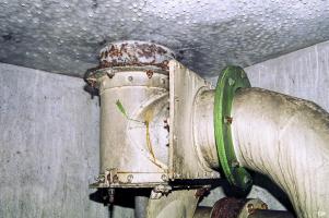 Ligne Maginot - BILLIG - A18 - (Ouvrage d'artillerie) - Bloc 6
Prise d'air au travers de la dalle. Partie intérieure 