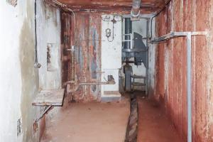 Ligne Maginot - LAVOIR - (Ouvrage d'artillerie) - Bloc 1
Créneau FM et cloche JM