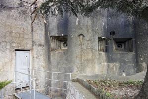 Ligne Maginot - SAINTE AGNES (SAG) - EO9 - (Ouvrage d'artillerie) - Bloc 1
Créneaux de défense rapprochée et entrée des hommes