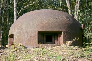 Ligne Maginot - KOBENBUSCH  - A13 - (Ouvrage d'artillerie) - Entrée des hommes
Cloche GFM