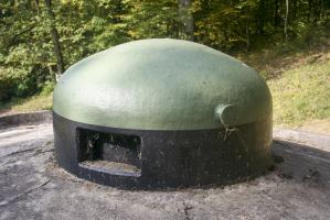 Ligne Maginot - GALGENBERG - A15 - (Ouvrage d'artillerie) - Entrée munitions
Cloche GFM de gauche