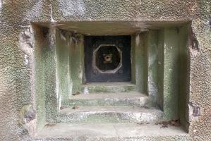 Ligne Maginot - GALGENBERG - A15 - (Ouvrage d'artillerie) - Entrée munitions
Créneau FM de droite

