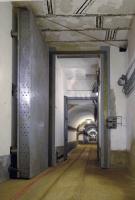 Ligne Maginot - GALGENBERG - A15 - (Ouvrage d'artillerie) - Porte pare-souffle positionnée dans la galerie principale entre la partie avant (blocs, usine, casernement) et la partie arrière (M1 et entrée munitions). 
Elle est destinée à éviter la propagation du souffle du à une explosion du magasin à munitions M1 aux parties avant de l'ouvrage.
Sa fermeture est manuelle