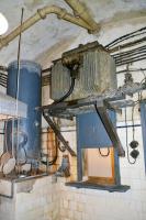Ligne Maginot - GALGENBERG - A15 - (Ouvrage d'artillerie) - La cuisine
Le transformateur électrique destiné à l'alimentation des équipements de la cuisine
