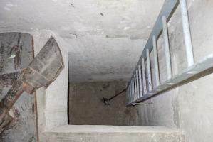 Ligne Maginot - COL DES BANQUETTES (EO7) - (Abri actif) - Bloc 1
Entrée - Accès au local radio dans la chambre de tir