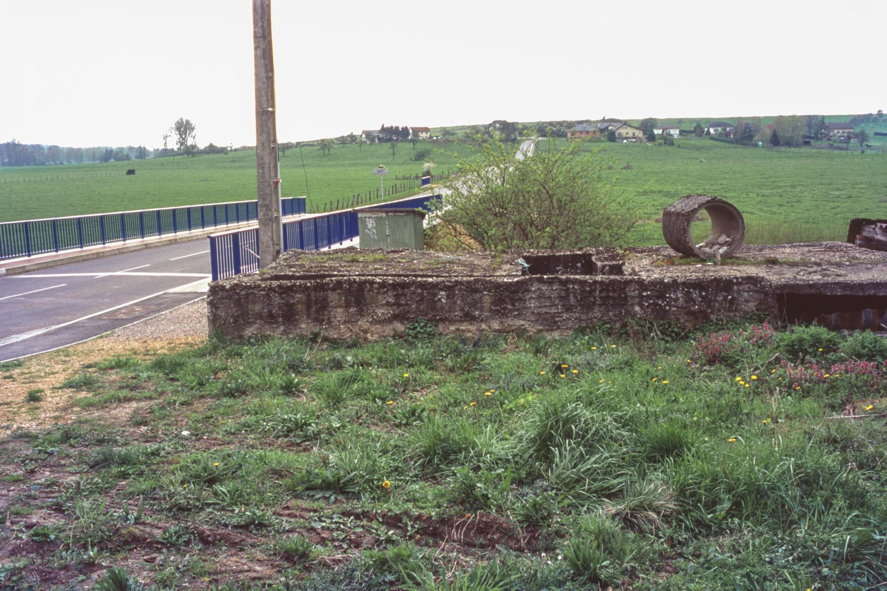 Ligne Maginot - RECH OUEST - (Blockhaus pour arme infanterie) - L'arrière du blockhaus - MANSUY Michel