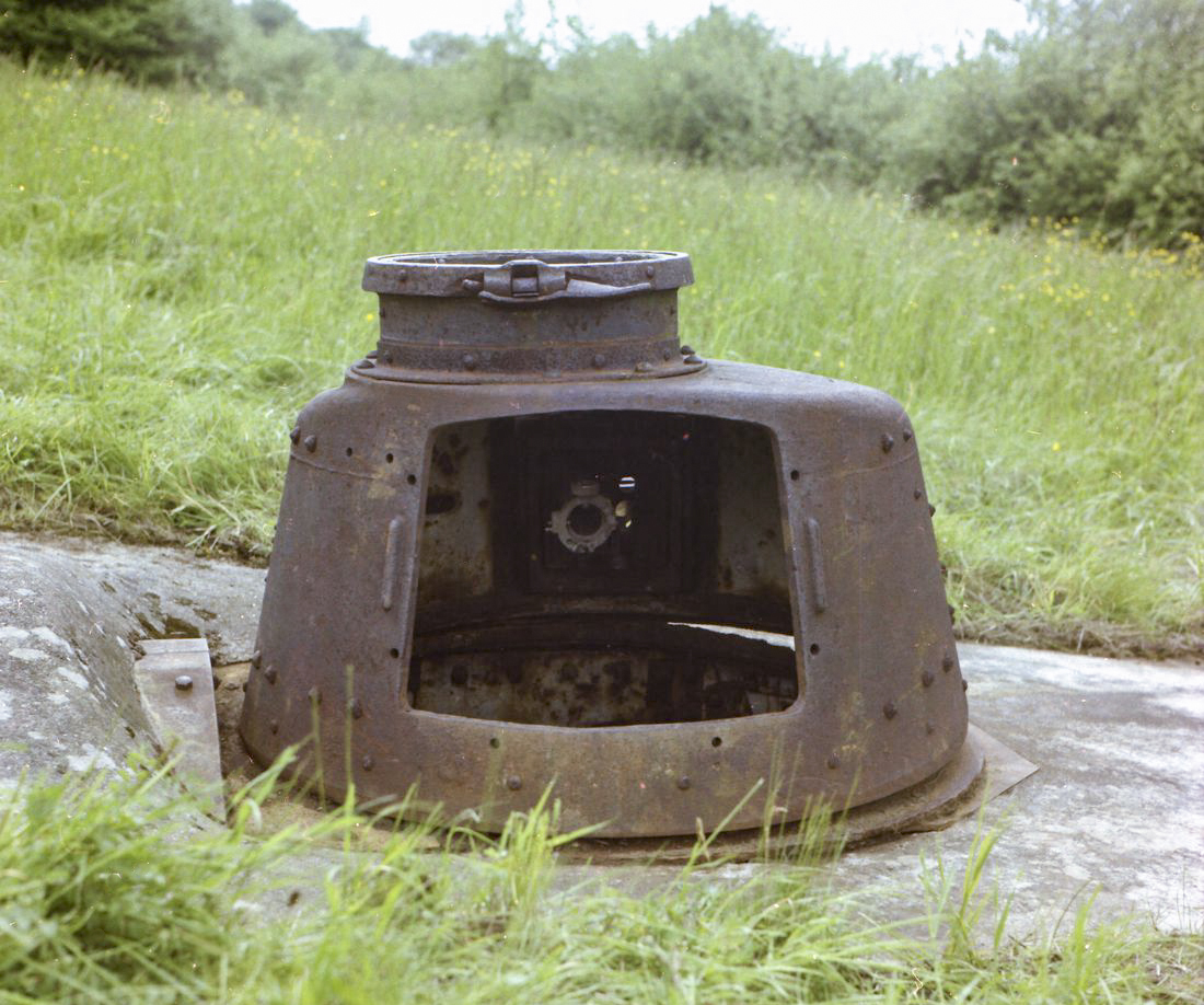 Ligne Maginot - NONNENWALD 4 - (Blockhaus pour arme infanterie) - Tourelle FT 
 - ammagsdr