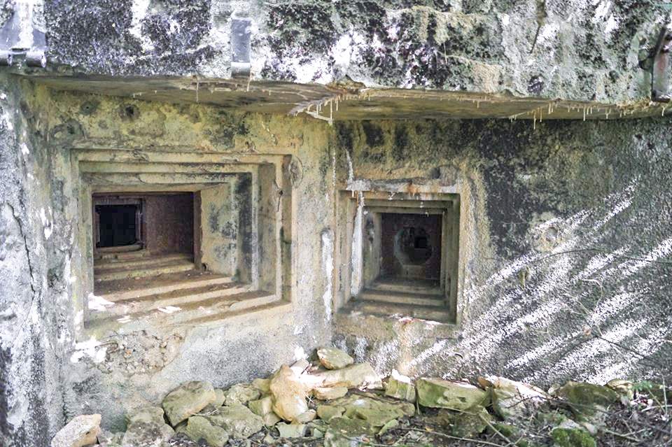 Ligne Maginot - MAUVAIS BOIS - A4 - (Ouvrage d'infanterie) - Bloc 1
 - BOUCHOUCHA Eric