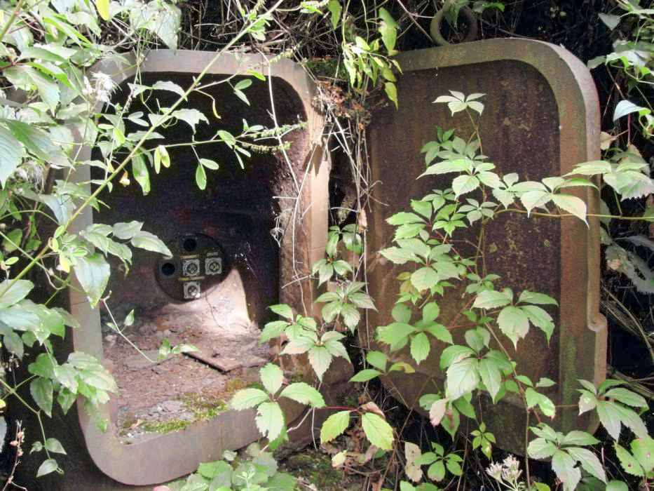 Ligne Maginot - BILLIG - A18 - (Ouvrage d'artillerie) - Bloc 3
Niche blindée du projecteur. - Schnoupf