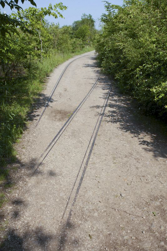 Ligne Maginot - VF60 - ANTENNE DE L'OUVRAGE DU KOBENBUSCH - (RESEAU - Voie 60 - Antenne ou rocade ferroviaire) - EVITEMENT DE HETTANGE-GRANDE
Vestiges de l'évitement encore visibles - Arnault JL Photo