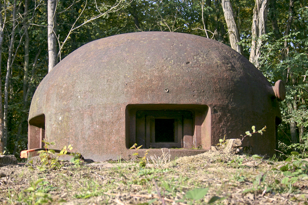 Ligne Maginot - KOBENBUSCH  - A13 - (Ouvrage d'artillerie) - Entrée des hommes
Cloche GFM - Michel Teiten