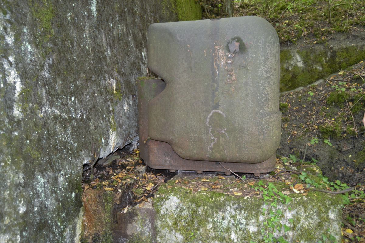 Ligne Maginot - KOBENBUSCH  - A13 - (Ouvrage d'artillerie) - Bloc 2
Projecteur blindé (détail) - Jules Mathieu