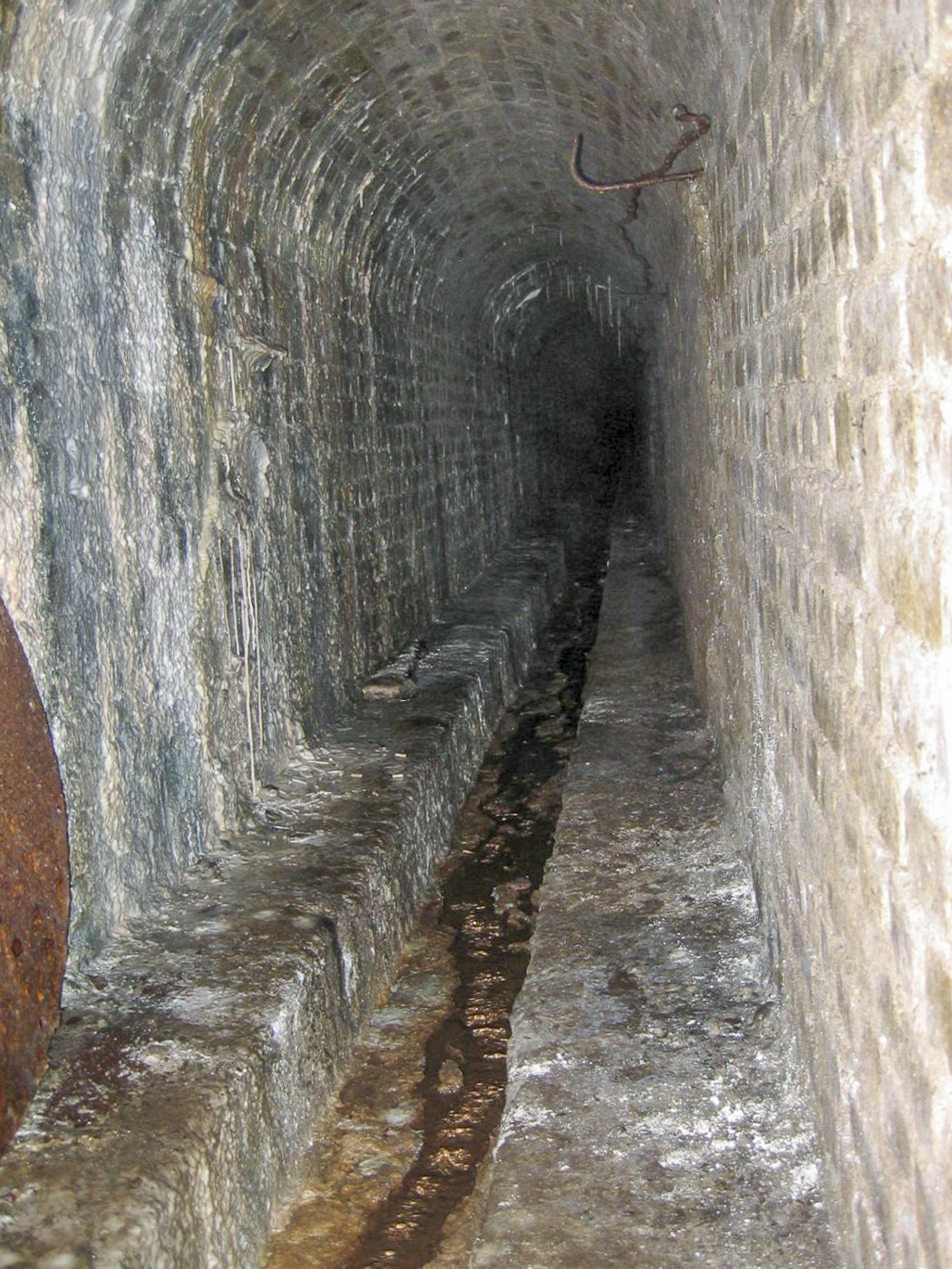 Ligne Maginot - BILLIG - A18 - (Ouvrage d'artillerie) - Egout visitable - Michel Teiten