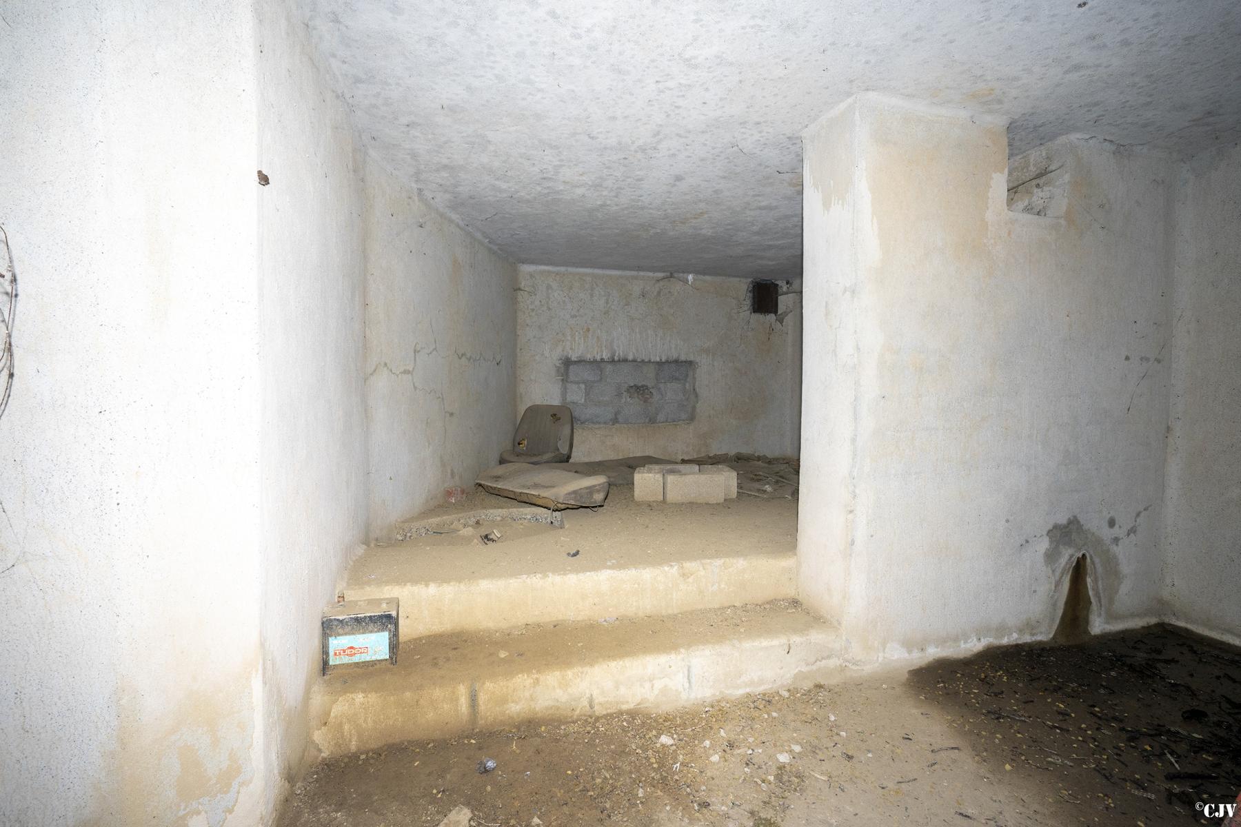 Ligne Maginot - MOULIN DU BOIS - (Blockhaus pour canon) - Chambre de tir - Lia VERMEULEN