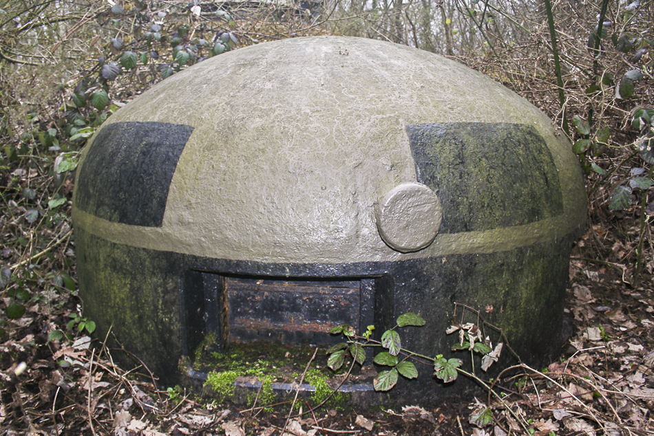 Ligne Maginot - GALGENBERG - A15 - (Ouvrage d'artillerie) - Bloc 3
L'une des deux cloches GFM du bloc - Michel Teiten