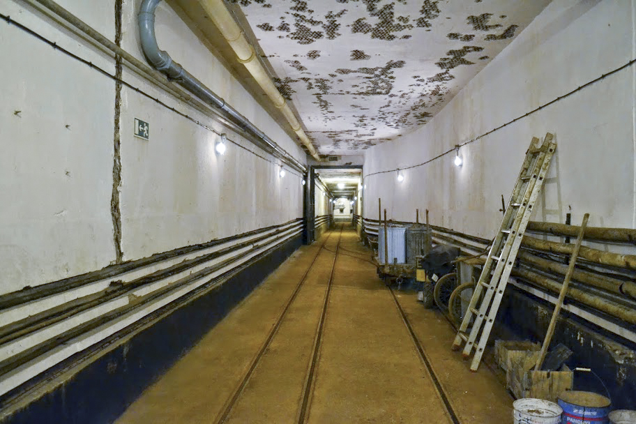 Ligne Maginot - GALGENBERG - A15 - (Ouvrage d'artillerie) - Entrée munitions
La gare du hall intérieur - PAVEL Jan