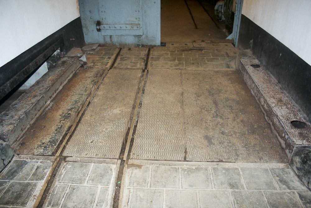 Ligne Maginot - GALGENBERG - A15 - (Ouvrage d'artillerie) - Entrée munitions
Pont escamotable - Michel Teiten