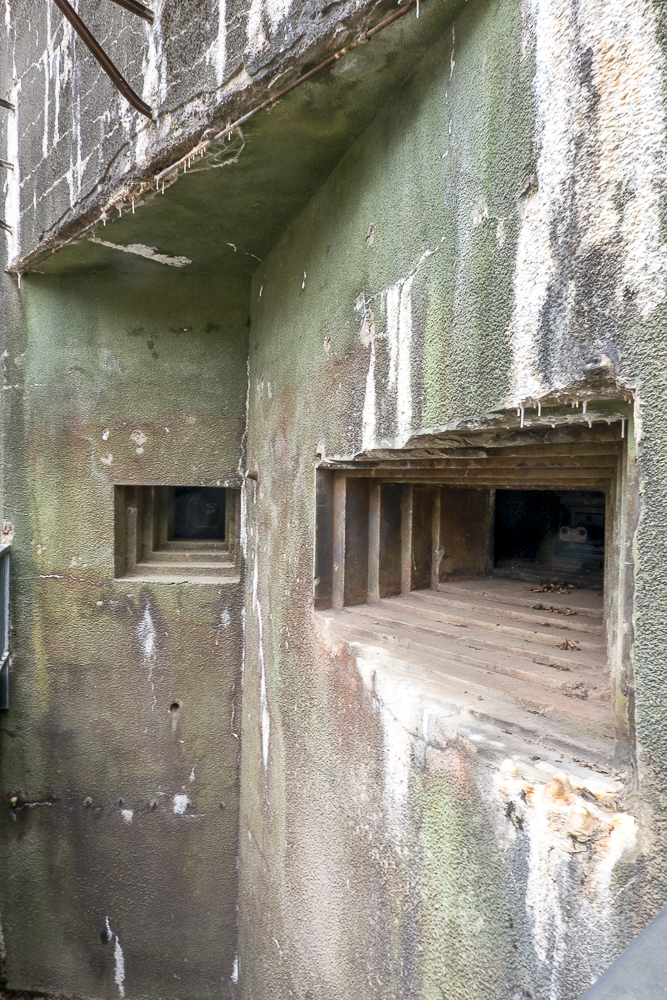 Ligne Maginot - GALGENBERG - A15 - (Ouvrage d'artillerie) - Entrée munitions
le créneau JM / AC et sa forme particulière - Michel Teiten