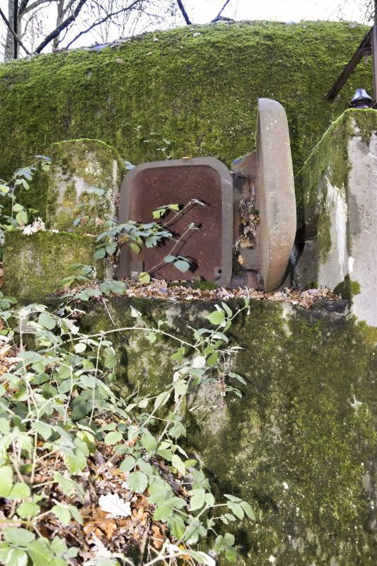 Ligne Maginot - GALGENBERG - A15 - (Ouvrage d'artillerie) - Bloc 1
Projecteur - D.Froehly