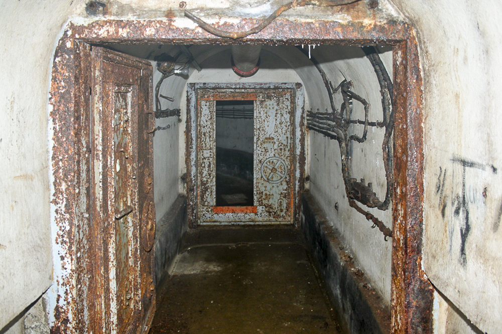 Ligne Maginot - GALGENBERG - A15 - (Ouvrage d'artillerie) - Bloc 1
Sas d'entrée dans le bloc - Michel Teiten