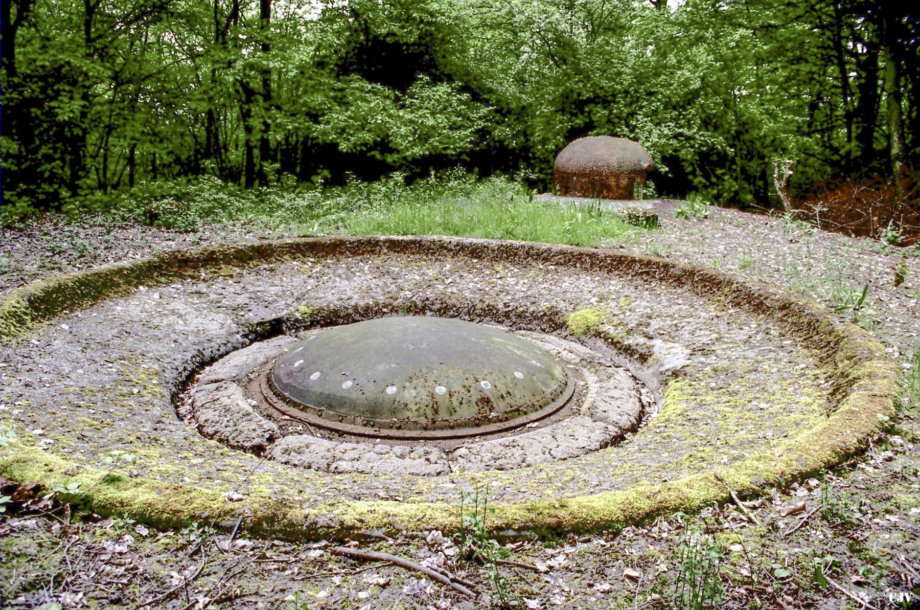 Ligne Maginot - GALGENBERG - A15 - (Ouvrage d'artillerie) - Bloc 4
Tourelle de mortiers de 81 mm - Lia VERMEULEN