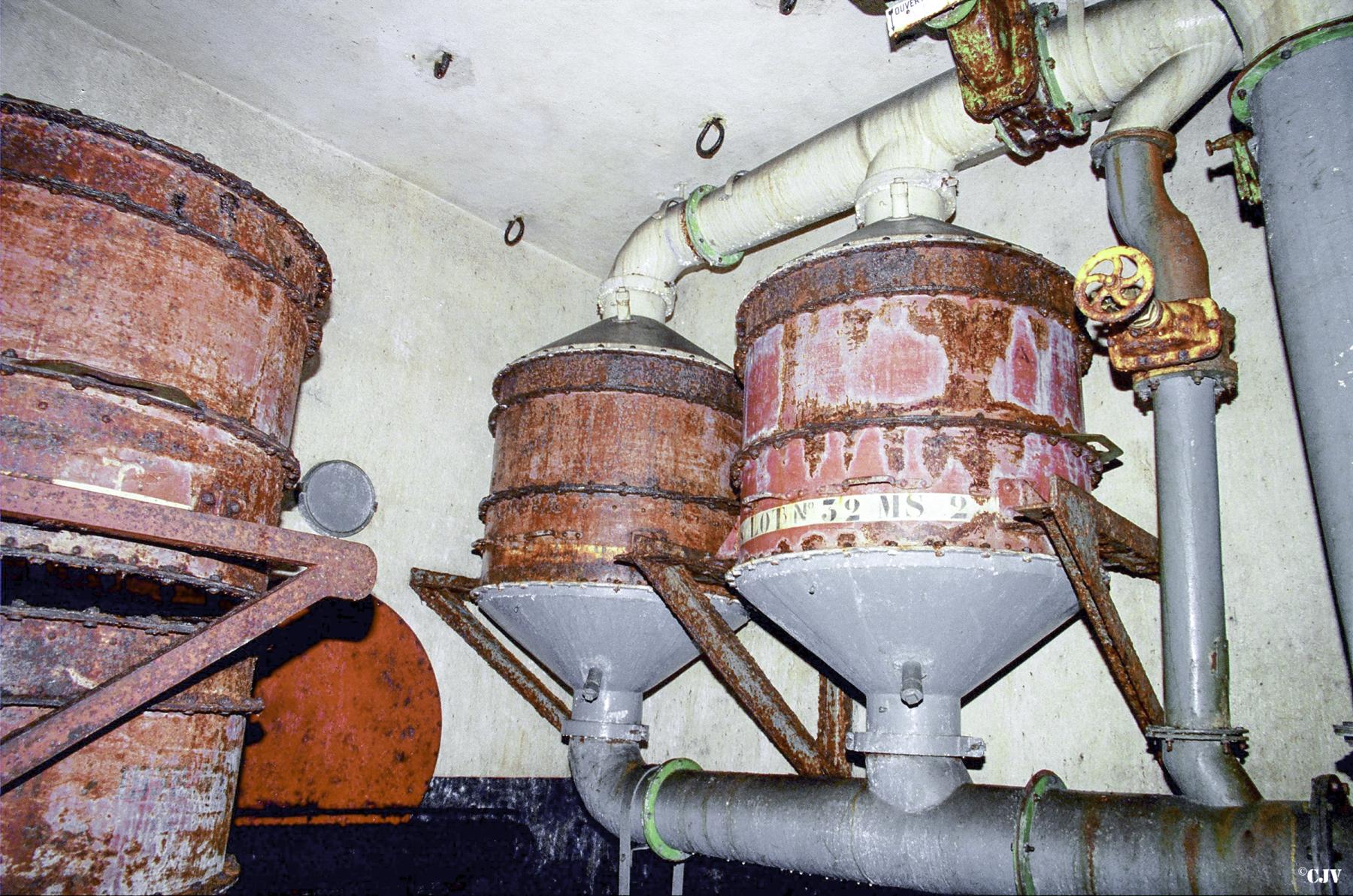 Ligne Maginot - GALGENBERG - A15 - (Ouvrage d'artillerie) - Bloc 4
Etage inférieur
Local des filtres et ventilateurs - Lia VERMEULEN
