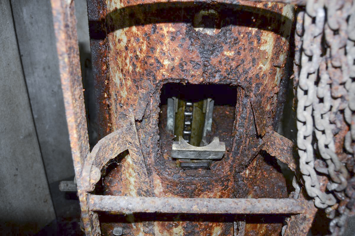 Ligne Maginot - GALGENBERG - A15 - (Ouvrage d'artillerie) - Bloc 6
Noria de la cloche LG - Mathieu Jules
