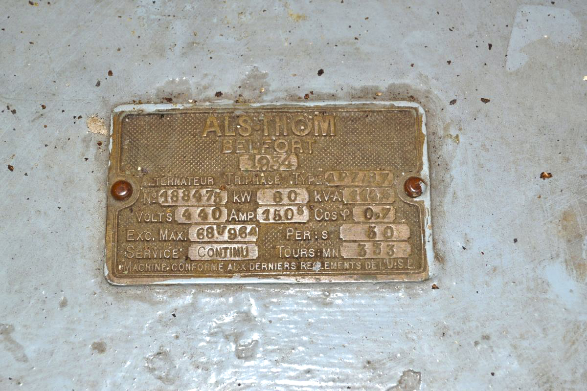 Ligne Maginot - GALGENBERG - A15 - (Ouvrage d'artillerie) - L’usine électrique 
Plaque signalétique des alternateurs - Jules Mathieu