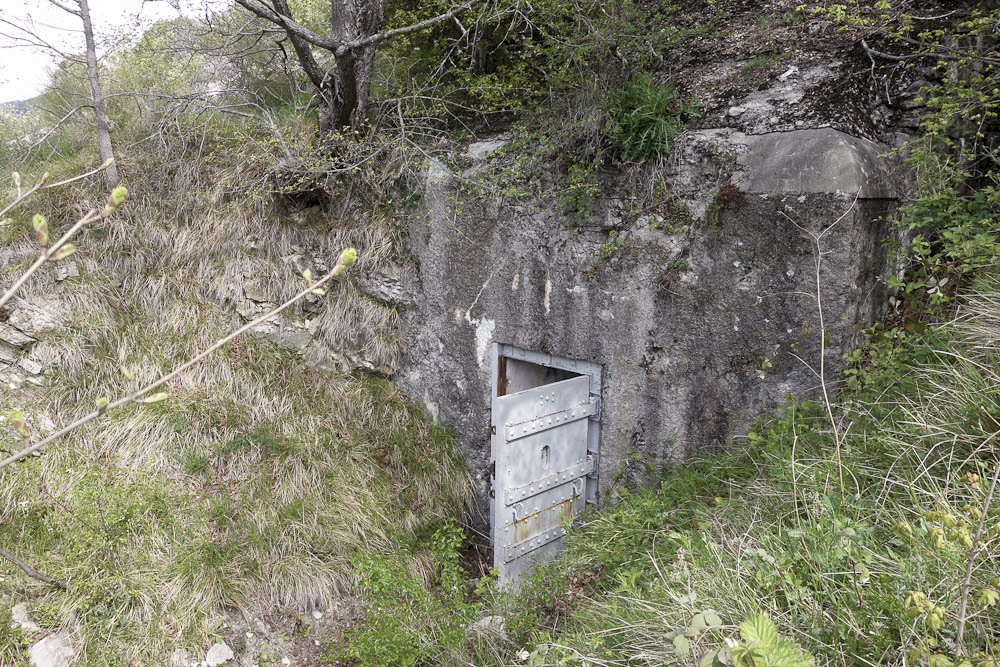Ligne Maginot - COL DES BANQUETTES (EO7) - (Abri actif) - Bloc 2
Entrée réduite - Michel Teiten