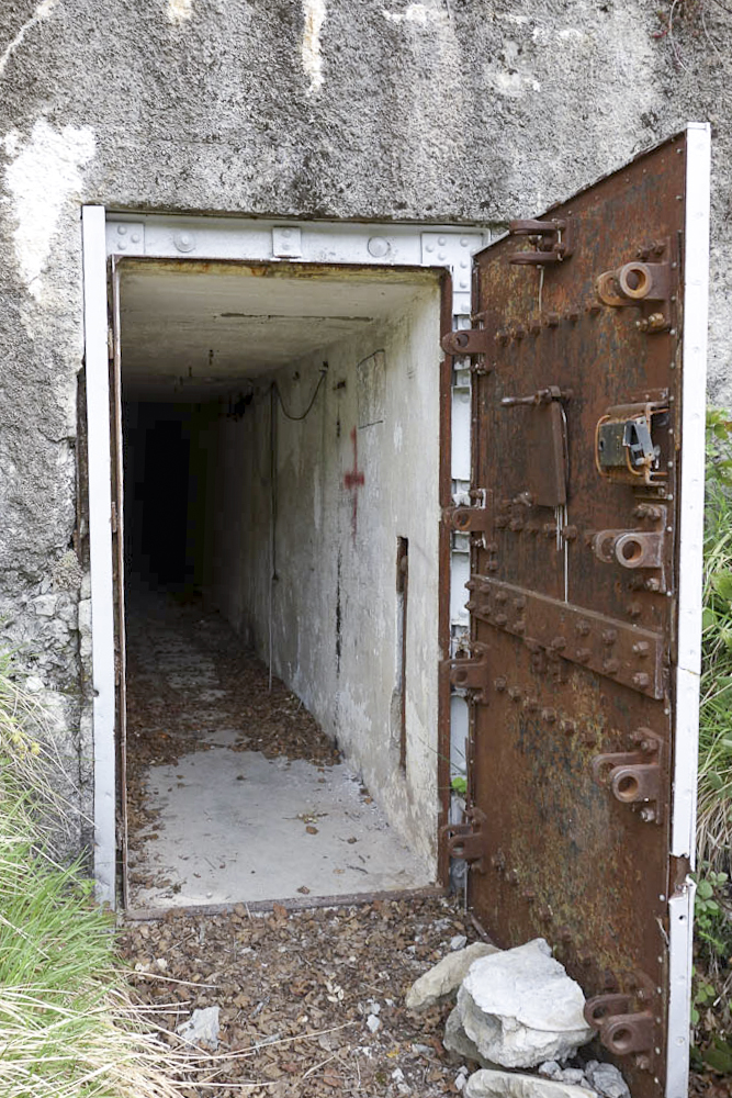 Ligne Maginot - COL DES BANQUETTES (EO7) - (Abri actif) - Bloc 2
Entrée réduite - Michel Teiten