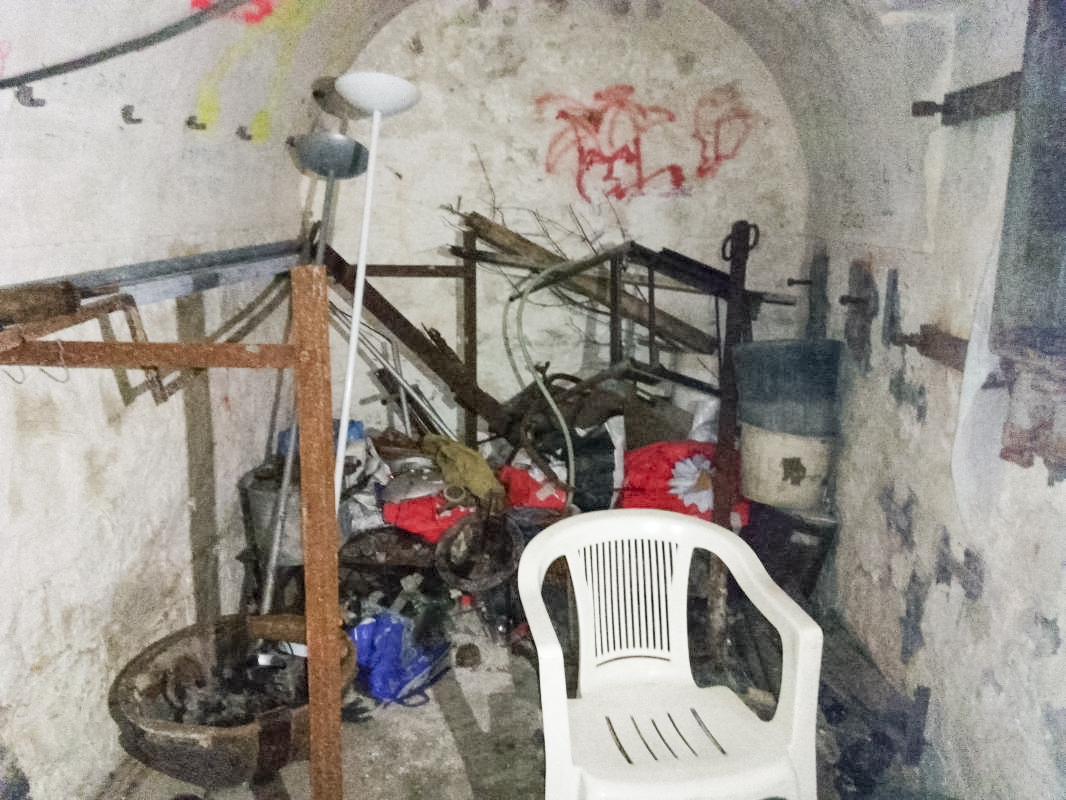 Ligne Maginot - COL DES BANQUETTES (EO7) - (Abri actif) - Une chambre de troupe - HENZEL Elian