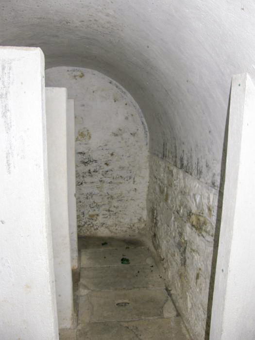Ligne Maginot - COL DES BANQUETTES (EO7) - (Abri actif) - Latrines - LOVINY Alain