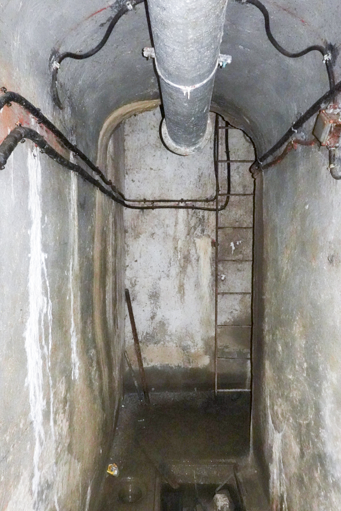 Ligne Maginot - RESTEFOND - (Ouvrage d'artillerie) - Bloc 4
Galerie menant au puits d'accès au bloc - Michel Teiten