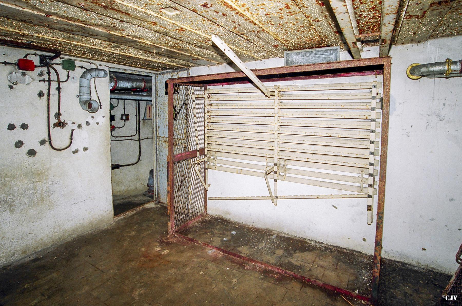 Ligne Maginot - OBERHEIDE - A14 - (Ouvrage d'infanterie) - Chambre de tir Nord - Lia VERMEULEN