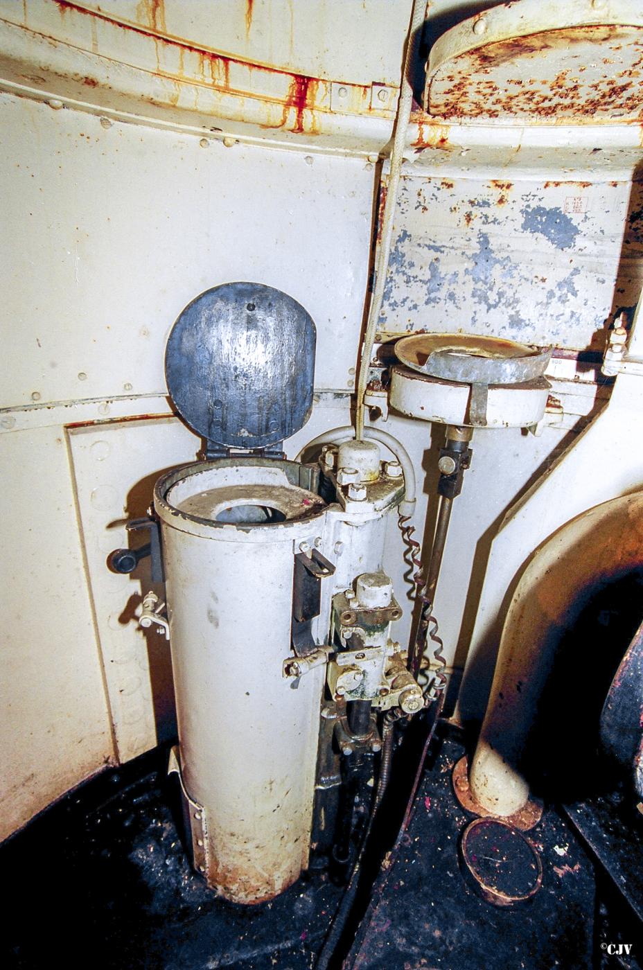 Ligne Maginot - OBERHEIDE - A14 - (Ouvrage d'infanterie) - La chambre de tir de la tourelle de mitrailleuses - Lia VERMEULEN