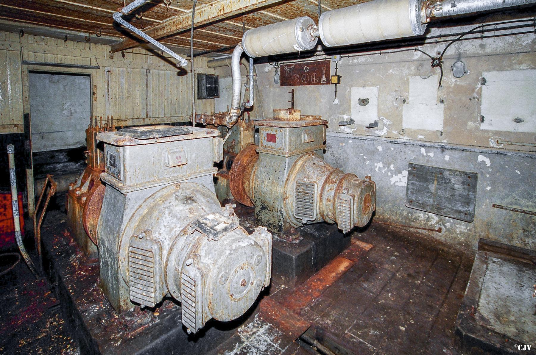 Ligne Maginot - OBERHEIDE - A14 - (Ouvrage d'infanterie) - L'usine électrique, moteurs BAUDOUIN type DB3 - Lia VERMEULEN