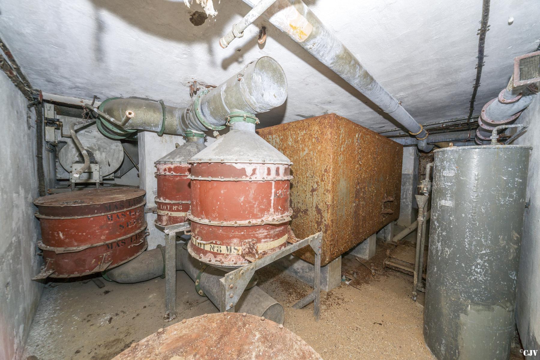 Ligne Maginot - OBERHEIDE - A14 - (Ouvrage d'infanterie) - Salle des filtres - Lia VERMEULEN