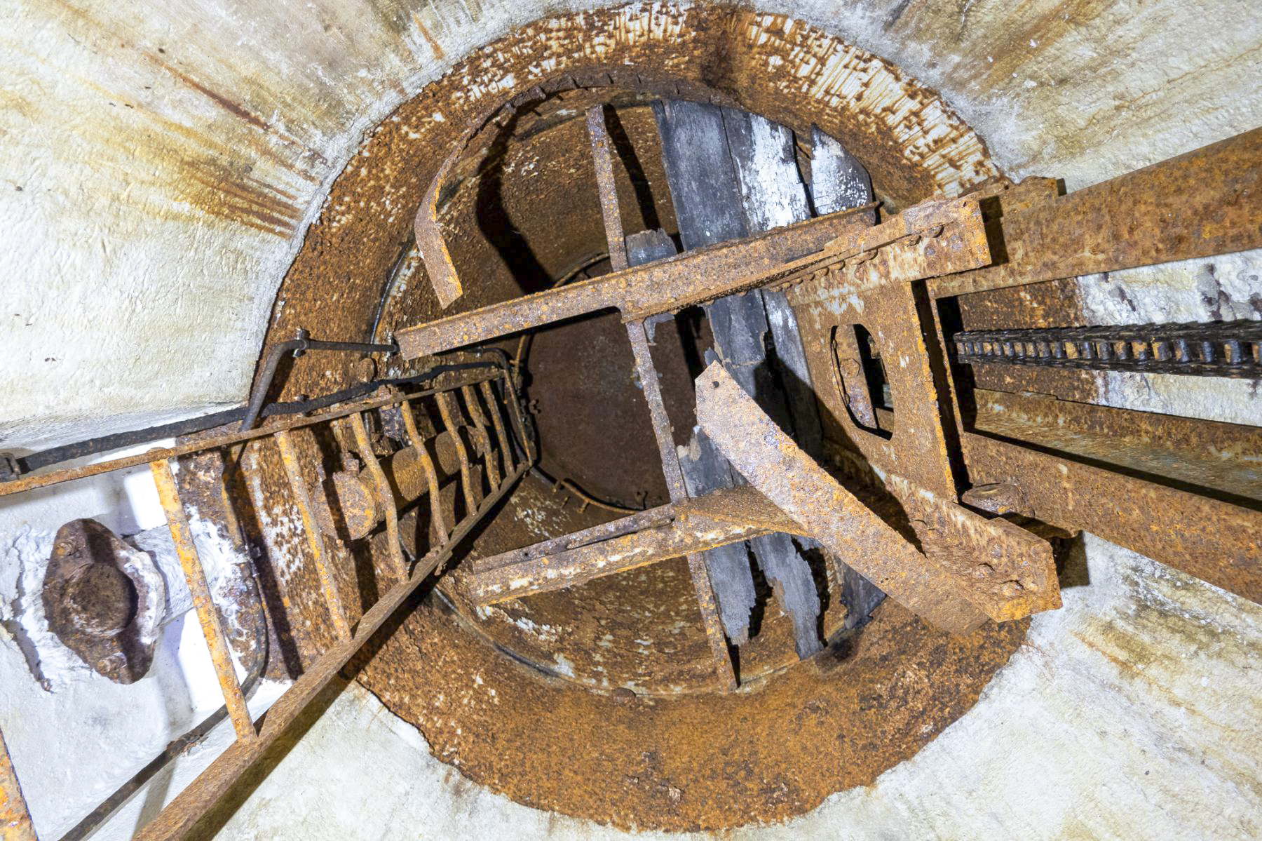 Ligne Maginot - ROTHERBERG - X30 (QUARTIER FREISTROFF - II/162°RIF) - (Abri) - Bloc Nord
Cloche GFM - Michel Teiten