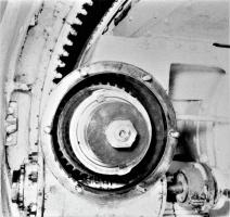 Ligne Maginot - Tourelle modèle 1932 pour deux mortiers de 81 mm - Hackenberg bloc 10
Le réducteur du pignon de rotation ouvert