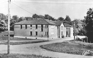 Ligne Maginot - ANGEVILLERS (CAMP) - (Camp de sureté) - Bâtiment occupé par la 125° Compagnie de Transmissions dans les années après guerre