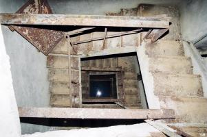 Ligne Maginot - COUME - A 31 - (Ouvrage d'infanterie) - Bloc 2
Escalier avec porte
