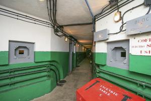 Ligne Maginot - IMMERHOF - A10 - (Ouvrage d'infanterie) - Galeries de l'ouvrage.
Celles ci, construites à ciel ouvert, sont constituée de béton coulé et non pas de maçonnerie, ce qui explique leur section carrée